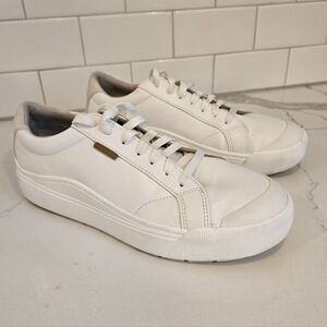 Dr. Scholl's White Platform Sneakers 10M